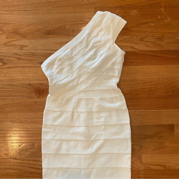 Herve Leger One Shoulder Bandage Dress White - Picture 6 of 6